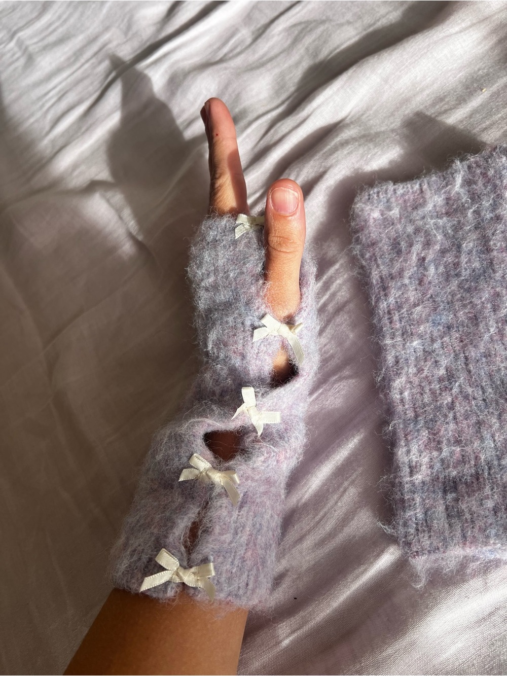 Urban Outfitters Lavender Fuzzy Fingerless Gloves with Ivory Bows